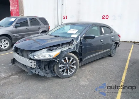 2016 Nissan Altima 2.5 Sv z USA, uszkodzony, nr VIN 1N4AL3AP7GC121177